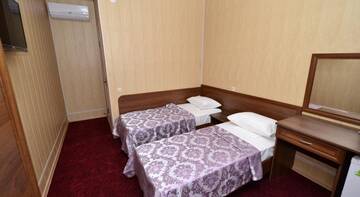 Фото номера  Стандартный трехместный номер Гостевой дом Mishel г. Витязево 2