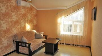 Фото номера Стандартный люкс Гостевой дом Mango Guest house г. Витязево 3