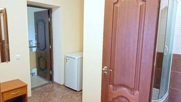 Фото номера Трехместный номер эконом без балкона Гостевой дом Деметра г. Витязево 3