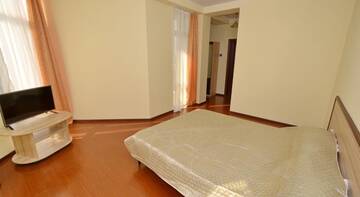 Фото номера Четырехместный номер Гостиница Guest house Kaktus г. Витязево 3
