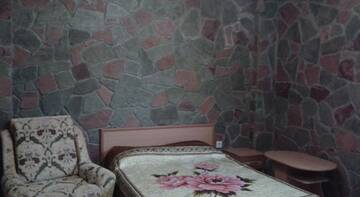 Фото номера Трехместный номер &quot;Комфорт&quot; Гостиница Guest House Slava г. Витязево 6