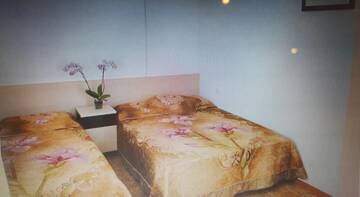 Фото номера Трехместный номер  Гостиница Guest House Nikos г. Витязево 5