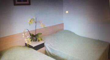 Фото номера Трехместный номер  Гостиница Guest House Nikos г. Витязево 6